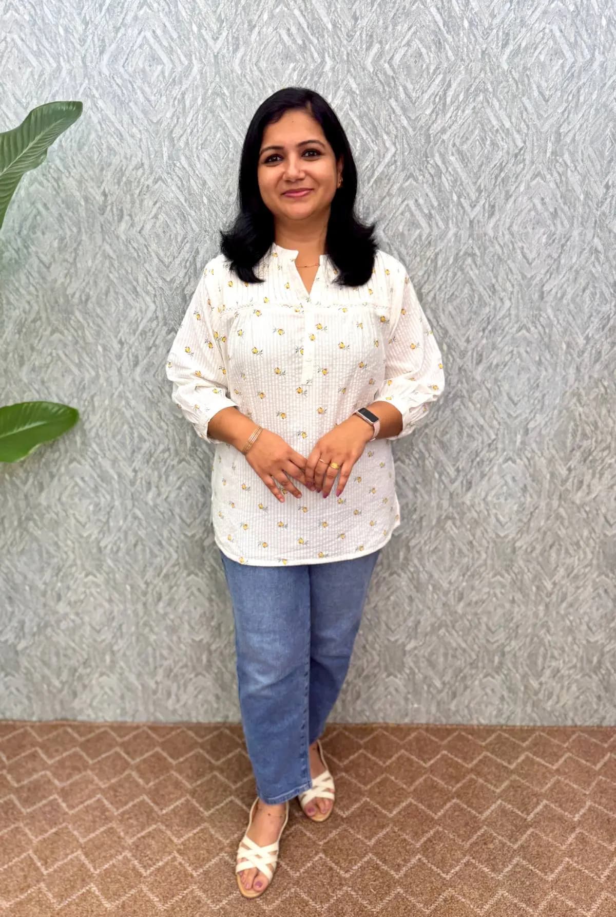 Short Top in Cotton - White with floral print