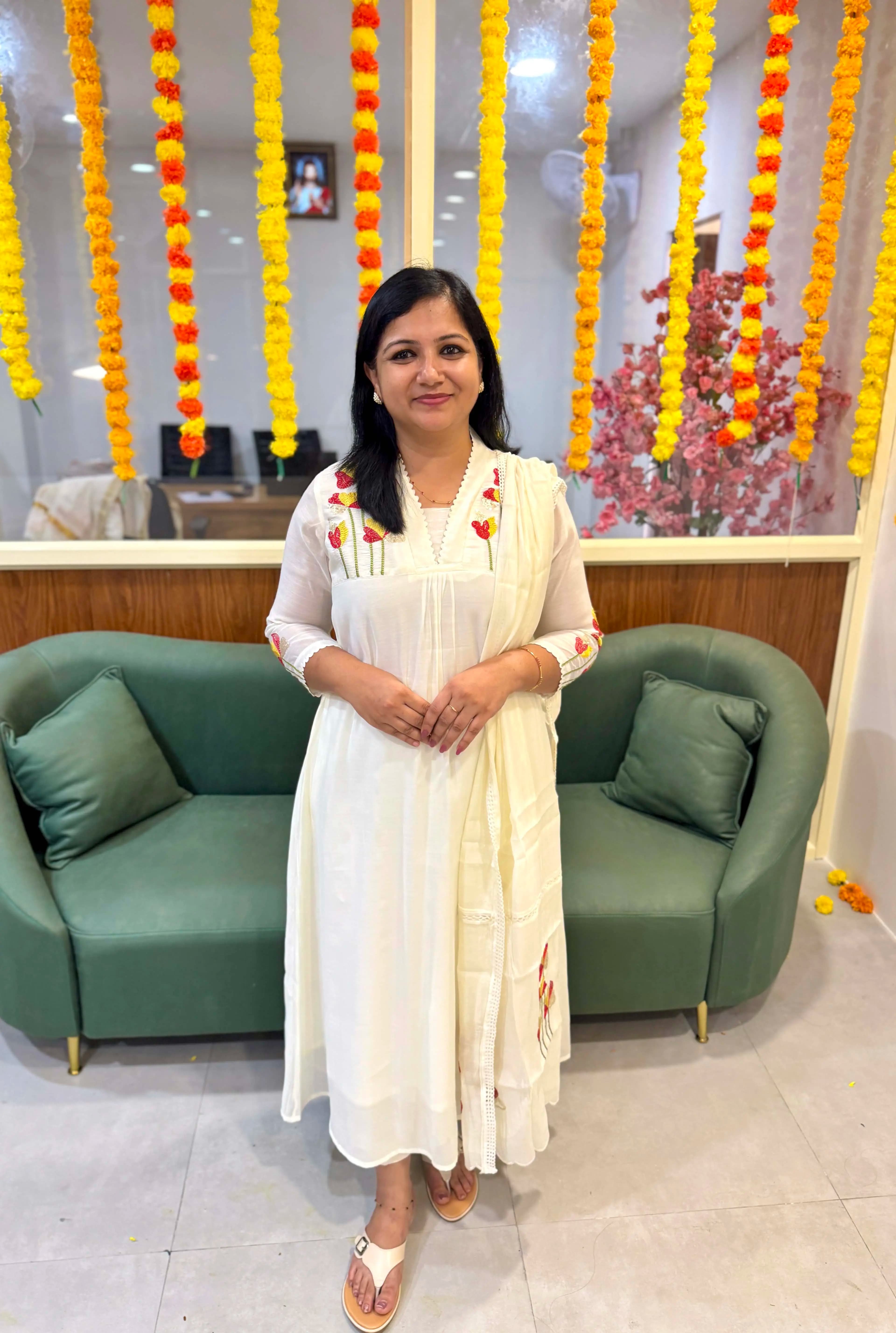 Branded 3 piece set in Roman silk - Off-White