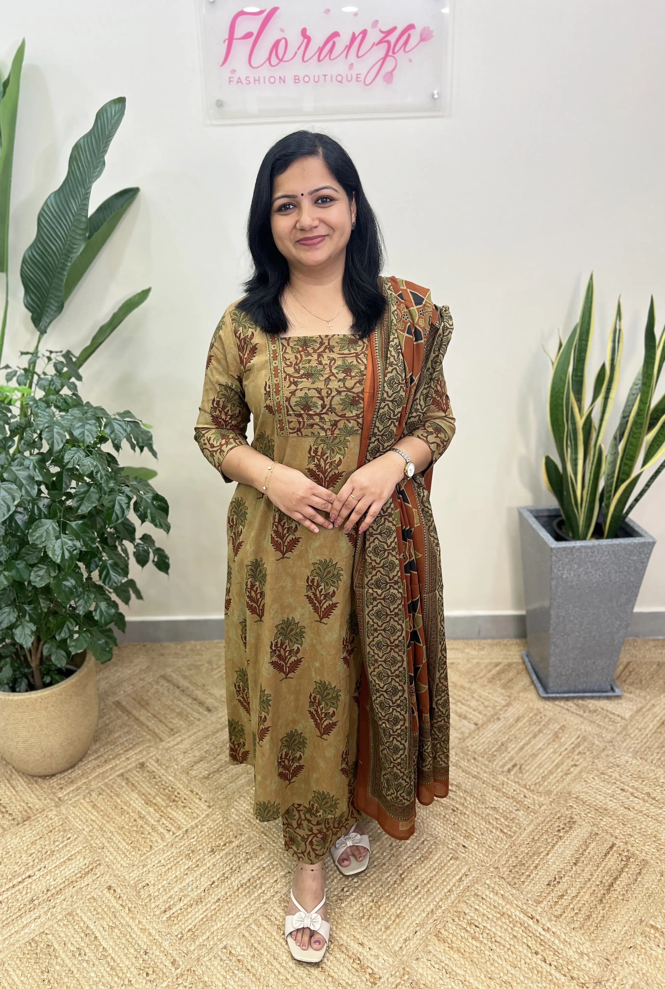 Product Name - Image 1