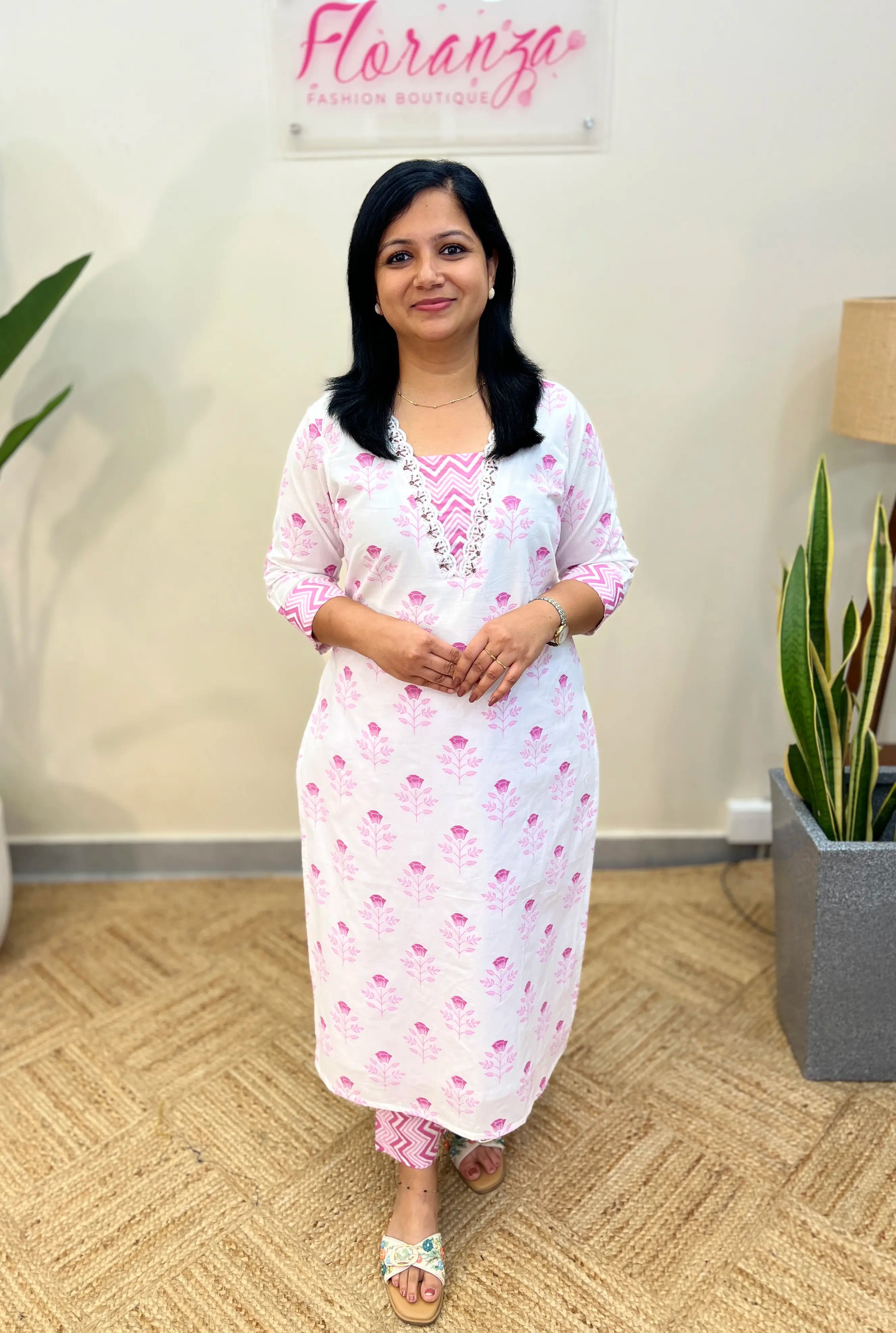 Florista 2 Piece Set In Printed Cotton - White n Pink