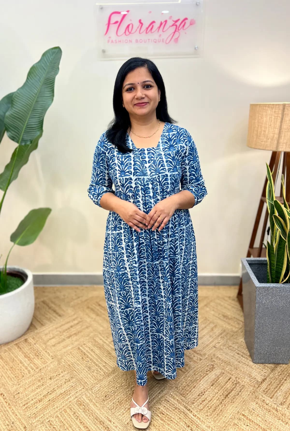 Florista Kurti In Pure Cotton - Indigo