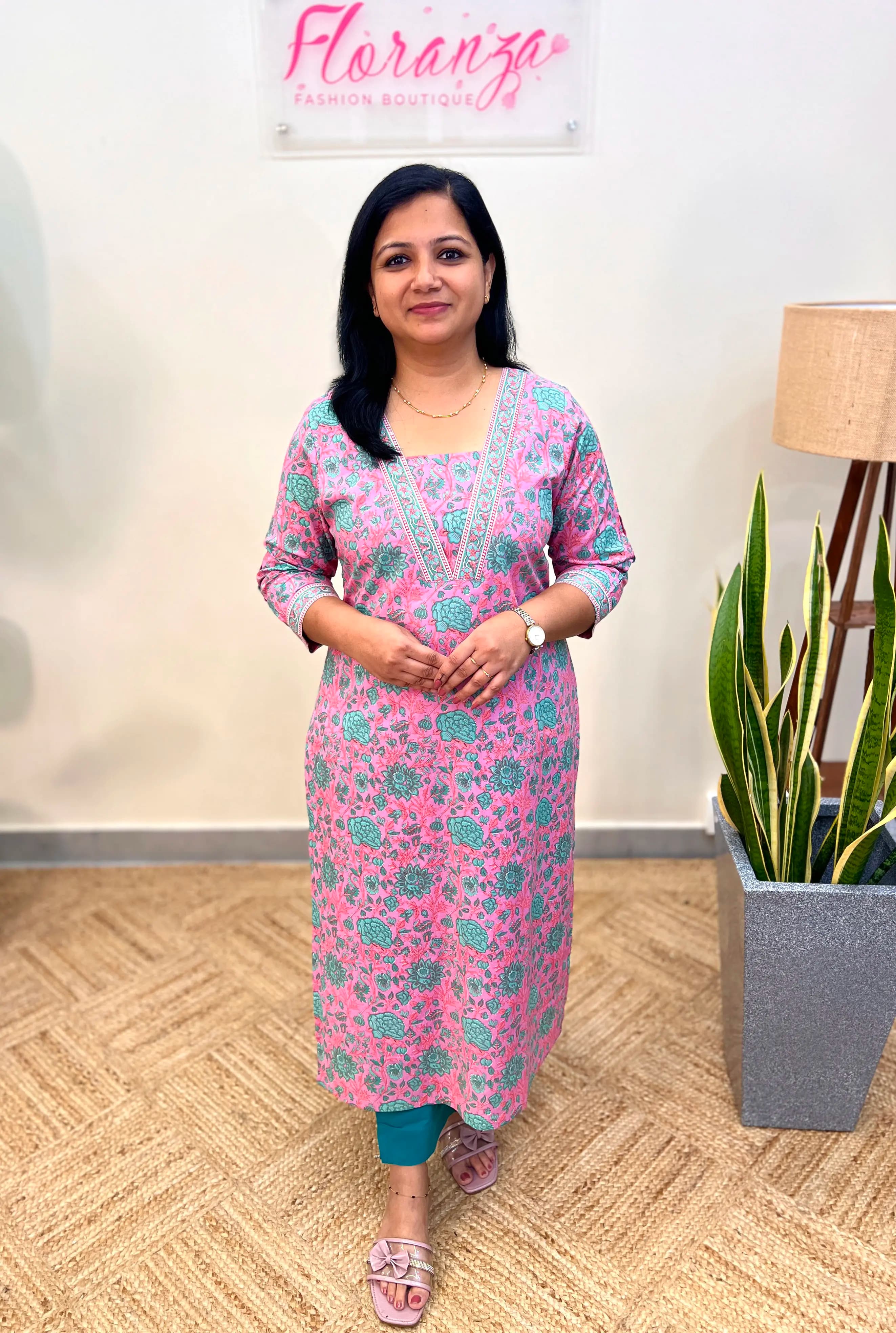 Florista Kurti In Printed Cotton - Pink n Peacock Green