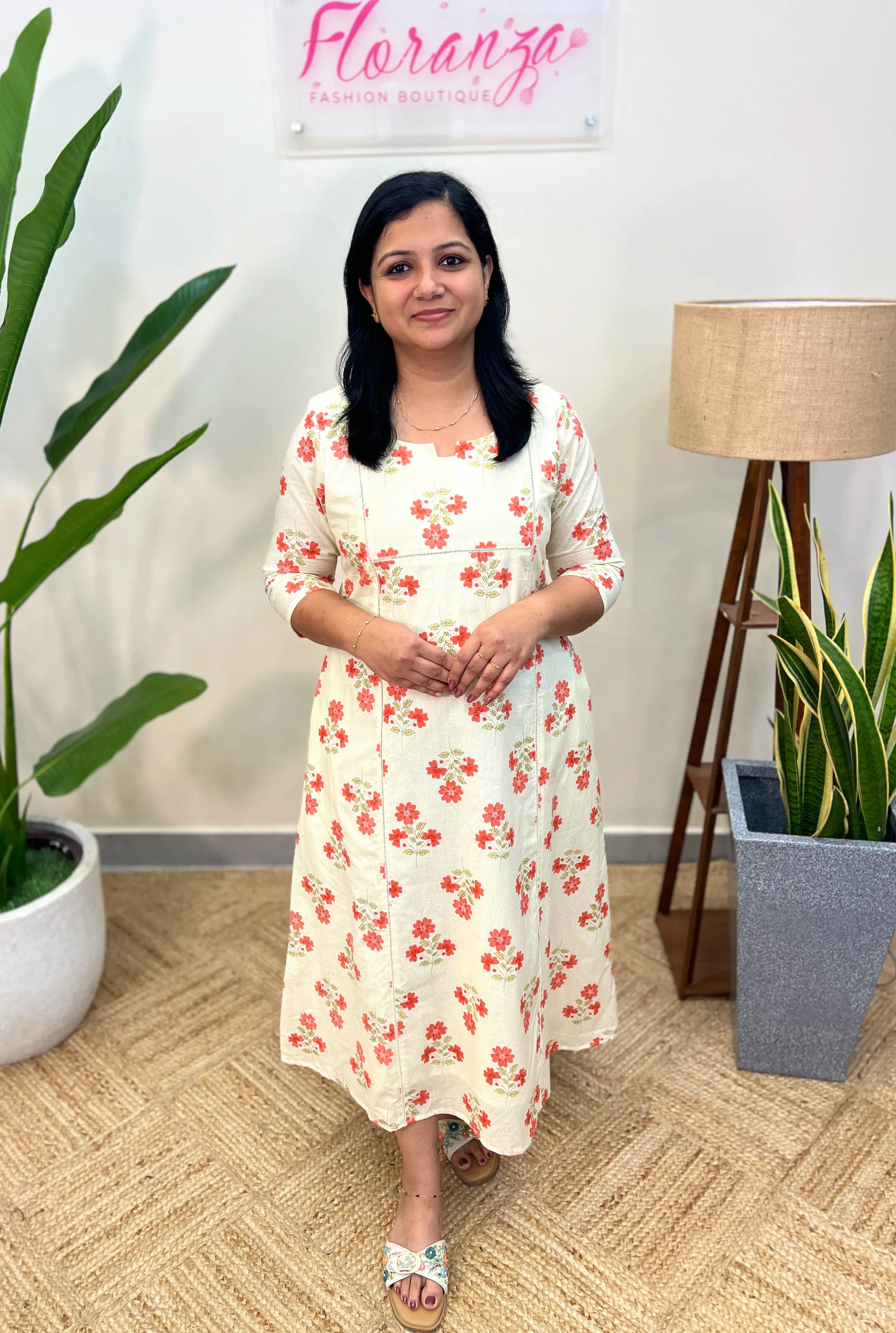 Florista Kurti in Cotton - Off-White n Dark Peach