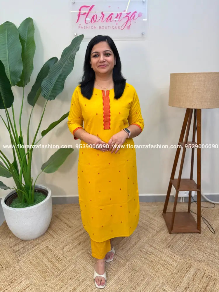 2 Piece Set in Weaved Cotton - Yellow (4163B) - Yellow / M