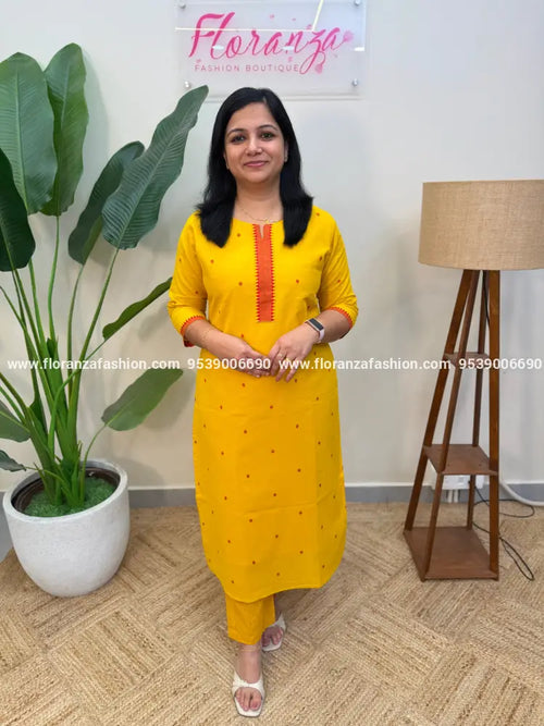 2 Piece Set in Weaved Cotton - Yellow (4163B) - Yellow / M