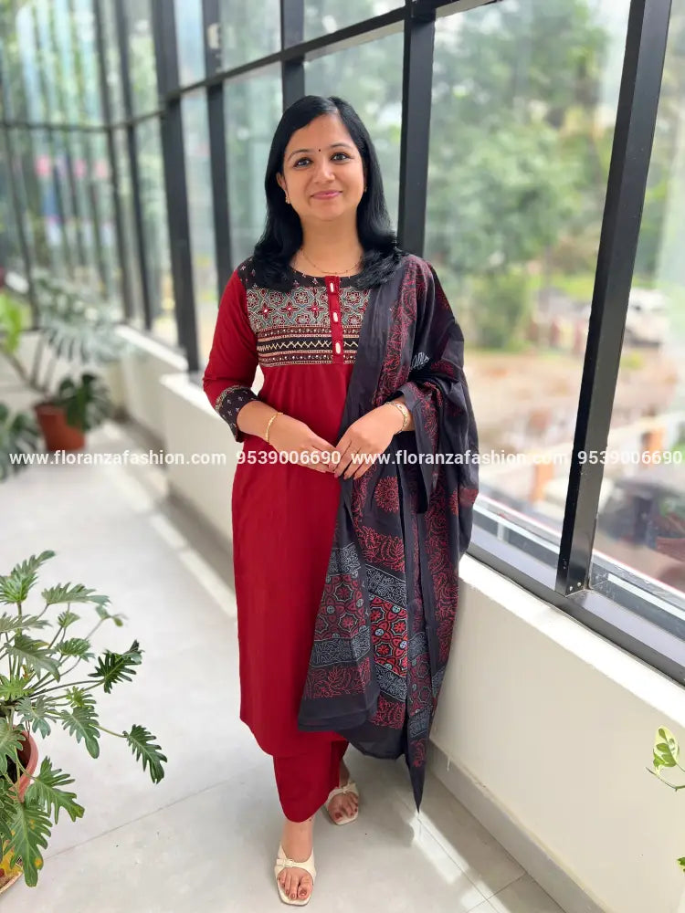 3 Piece Set In Pure Cotton - 3830 - Chilly Red / L