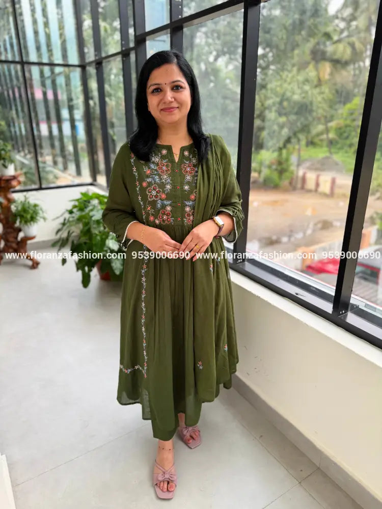 3 Piece Set In Soft Mul-cotton - Dark Mehandi Green(4084C) - Dark Mehandi Green / M