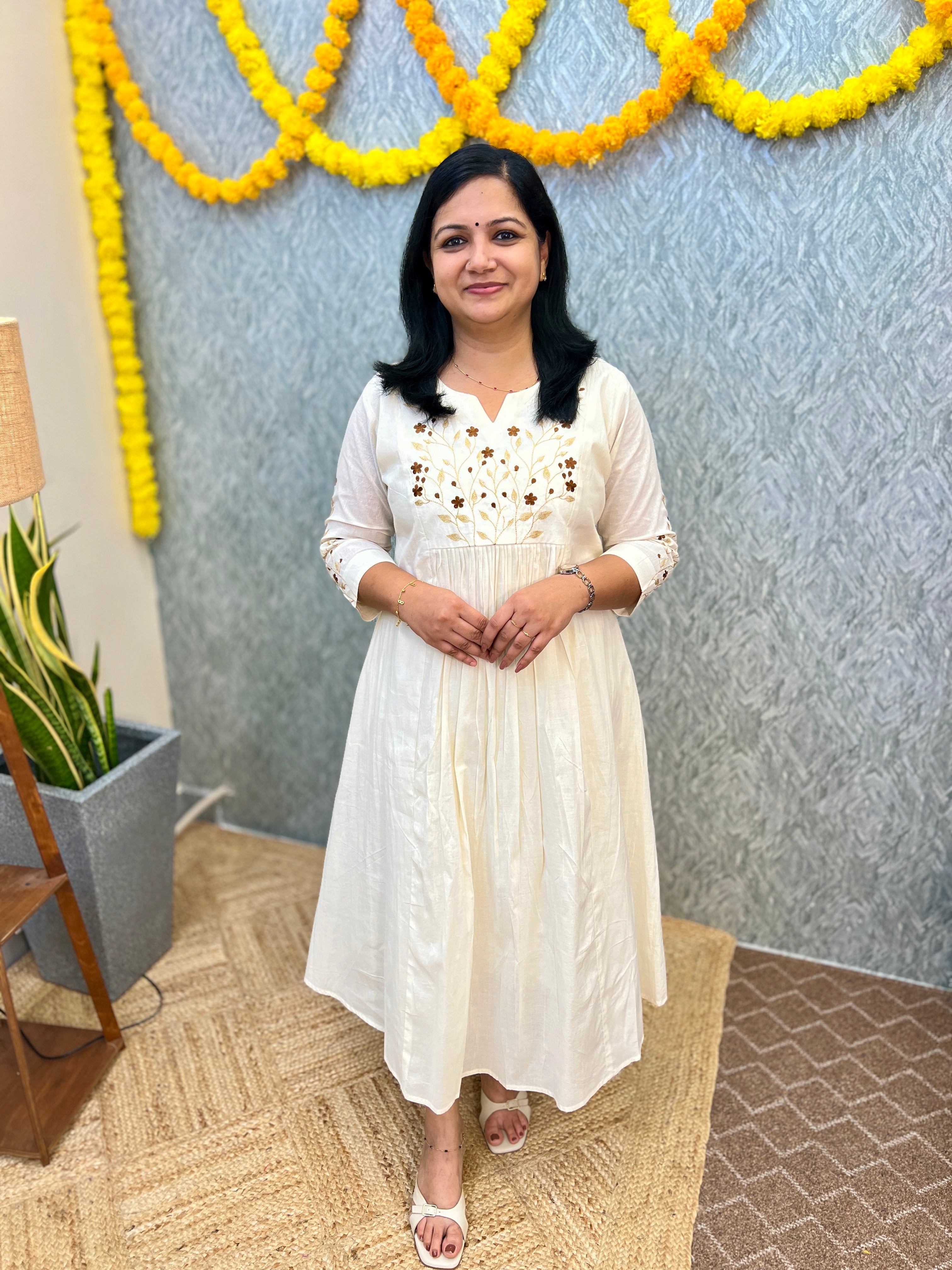 Florista Onam Special Kurti in Kora Cotton-Off-White(3890)