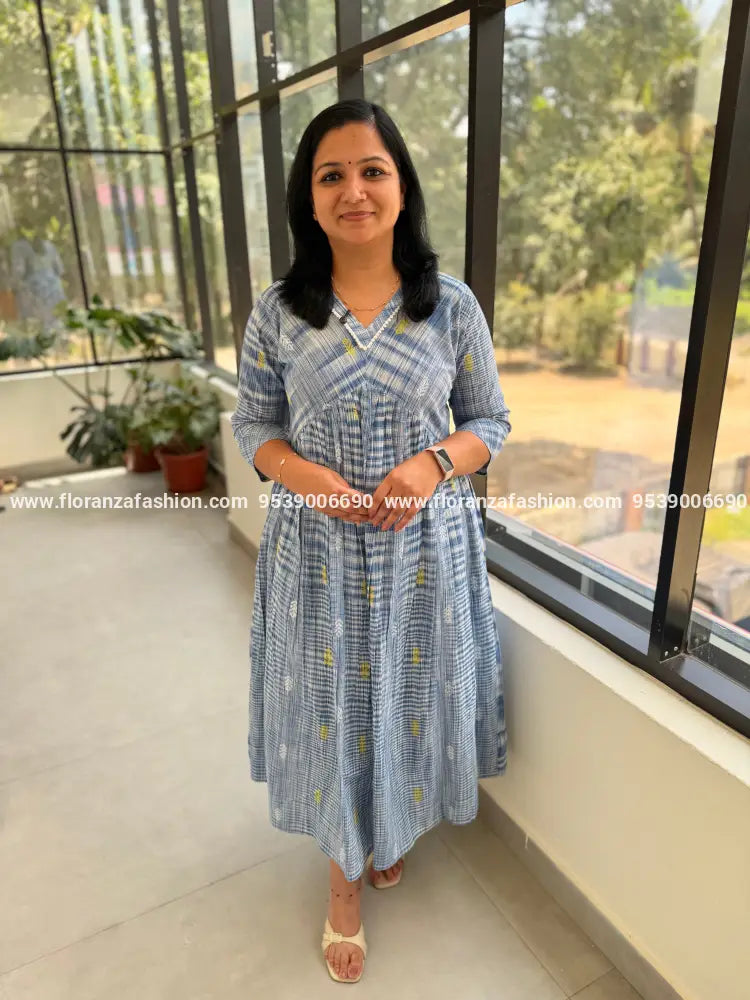 Alia Cut Kurti in Cotton - Blue (4008B) - Blue / M