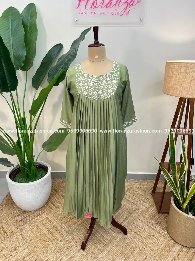 Aline kurti in semi silk - Pastel Green 1000C - Pastel Green / XL