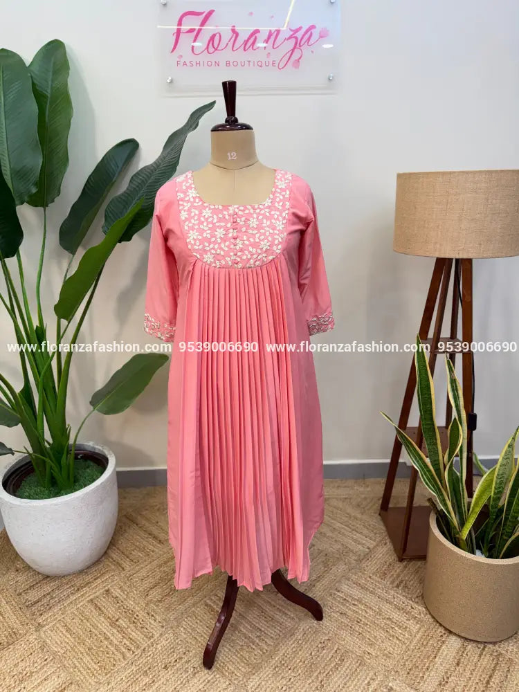 Aline kurti in semi silk - Peach 1000A - PEACH / M