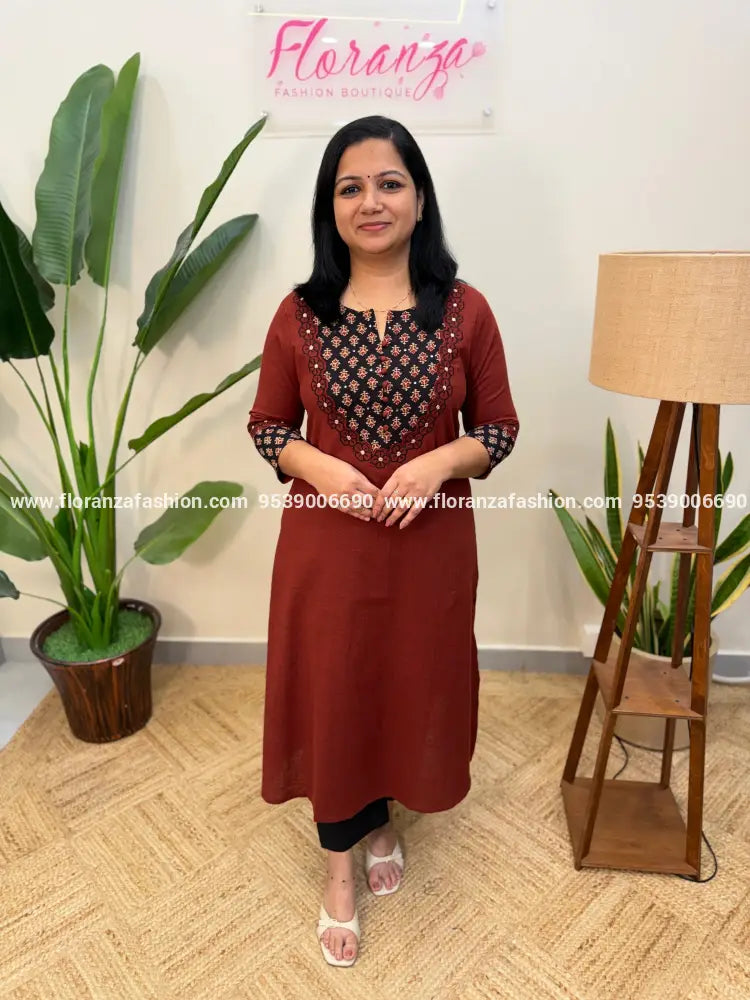 Anvita Brand Kurti in Cotton - Brick (3911B) - Brick / M