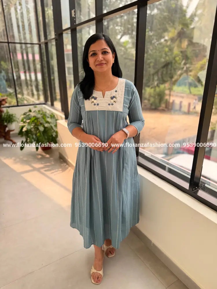 Florista Aline Designer Kurti in Weaved Cotton - Bluish Grey(4121I) - Bluish grey / M