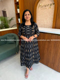 Florista Aline Kurti in Ikat - Black (4110B) - Black / M