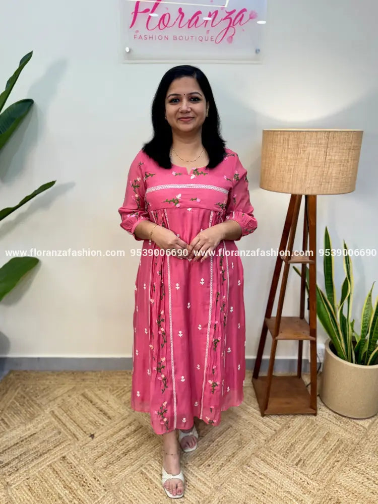 Florista Aline Kurti in Mul-Chanderi - Pinkish peach (4022B) - Pinkish Peach / XS