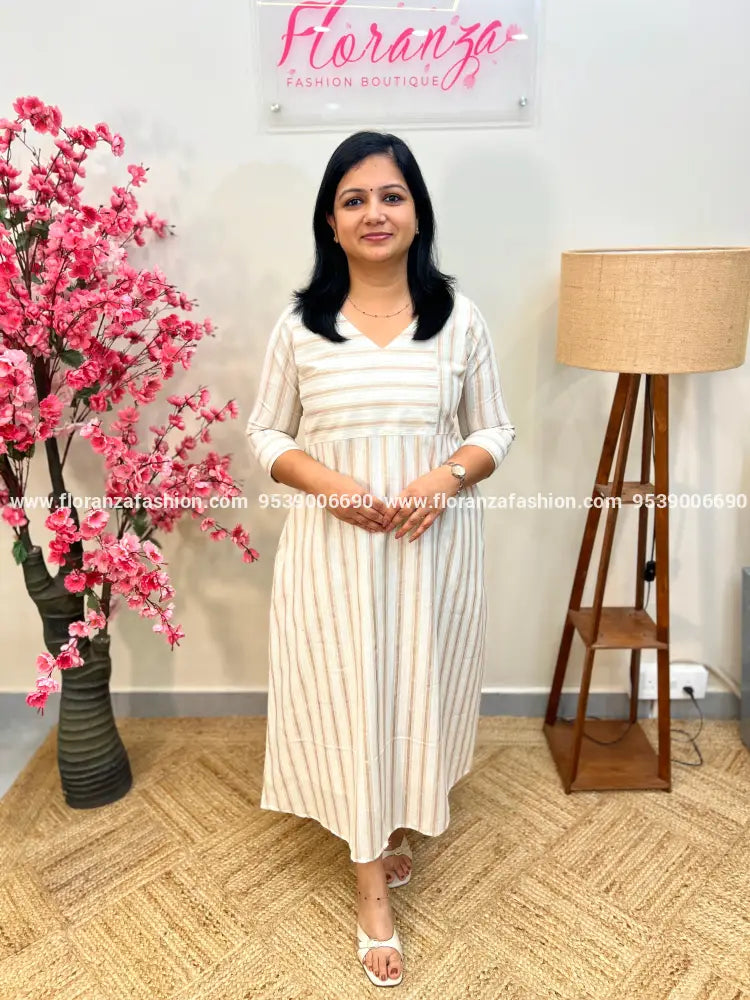 Florista Kurti In Imported Cotton - Off-White n Nude Brown (3833) - Nude Brown / S