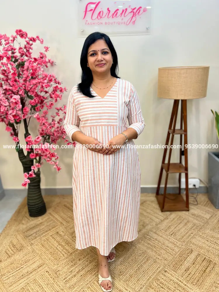Florista Kurti In Imported Cotton - Pastel Peach (3833) - Pastel Peach / S