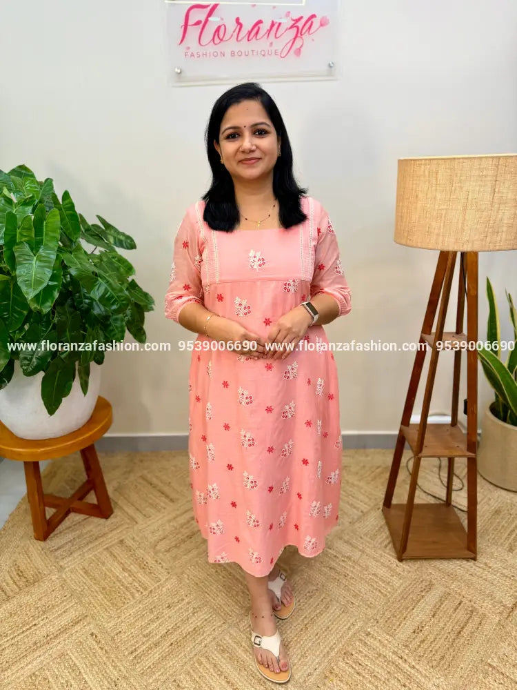 Florista Kurti In Mul-Chanderi with embroidery - Peach(4001) - PEACH / XS
