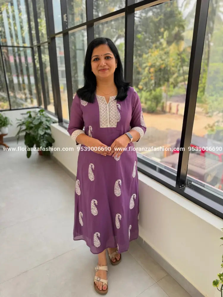 Florista Kurti in Premium Mul Chanderi - Lavender (4112B) - LAVENDER / M