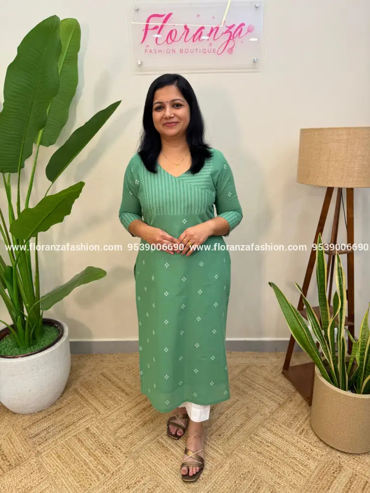 Florista Kurti in Weaved Cotton - Pastel Green (3904C) - Pastel Green / M