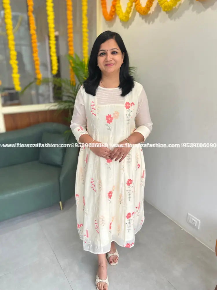 Onam Special Florista Kurti In Mul-Chanderi - (3834A) - Off-White / XS