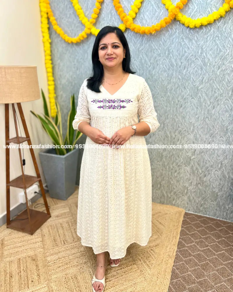 Pre-book- Florista Onam special Kurti In Hakoba -Off-White(3878) - Off-White / XS