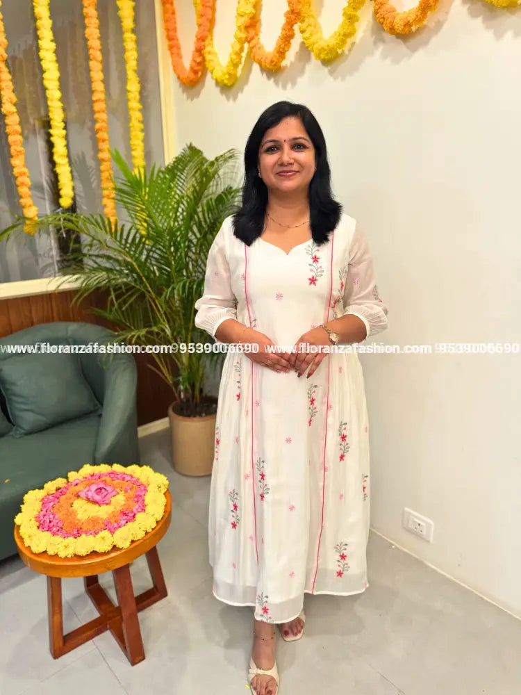 Pre-Book: Florista Onam Special Kurti in Mul- Chanderi - 3818 - OFF-WHITE / XS