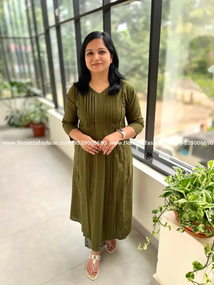 Top n Bottom Set in Cotton - Dark Mehandi Green (3952B) - Mehandi Green / M