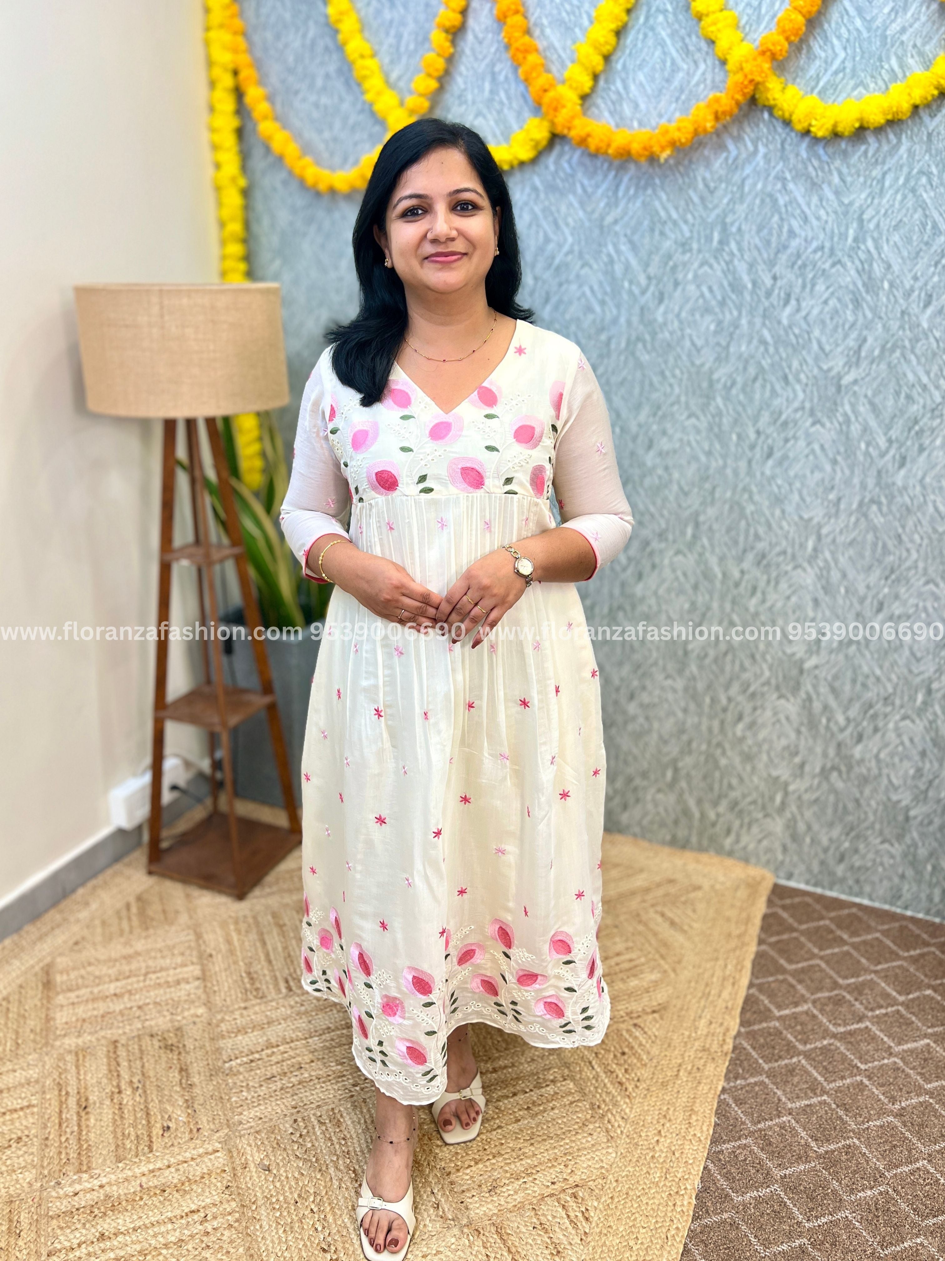 Florista Onam Special Kurti In Mul- Chanderi (849A) - Off-White / XS